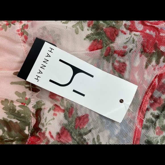 Sheer floral top - Picture 5 of 7